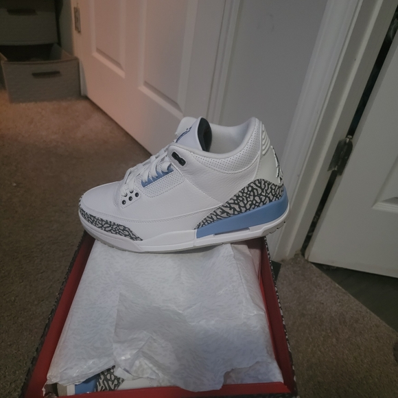 Sneaker - Picture 4 of 4